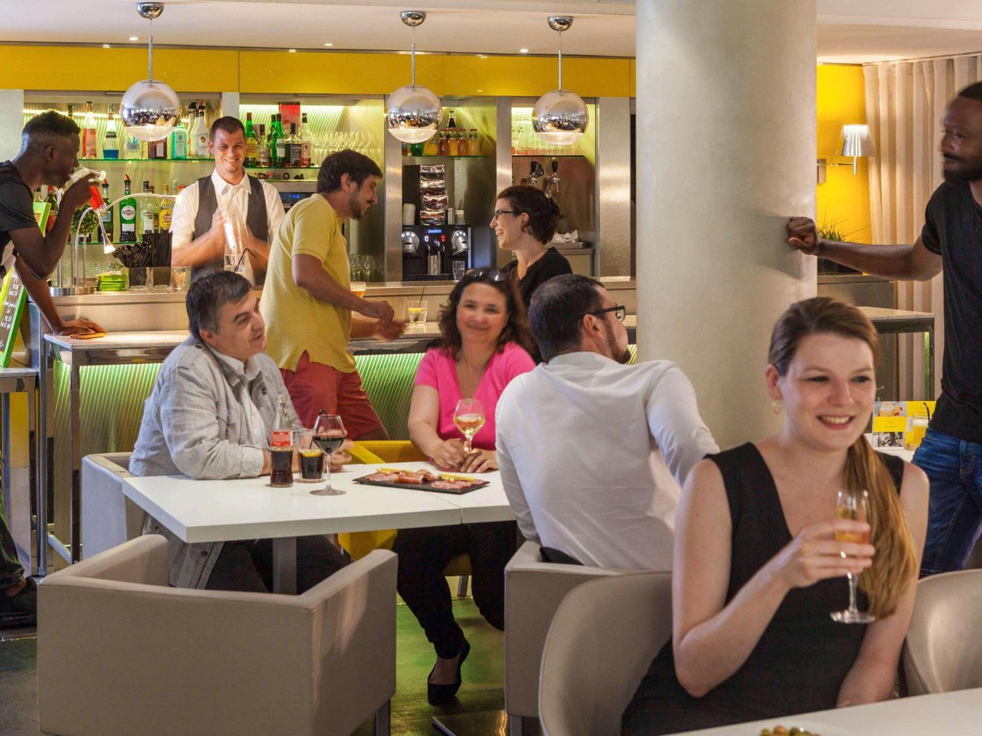 Mercure Paris Massy Gare Tgv Exterior foto
